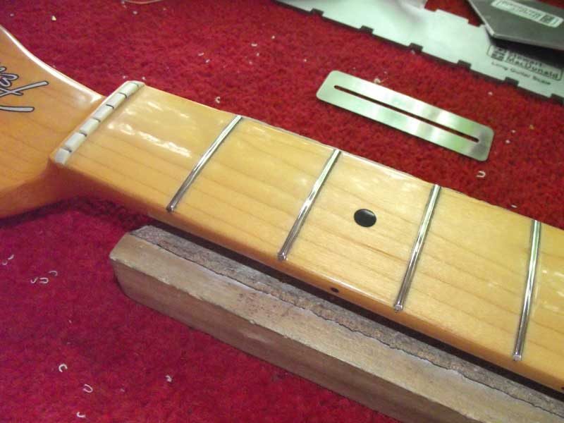 Telecaster maple neck refretted