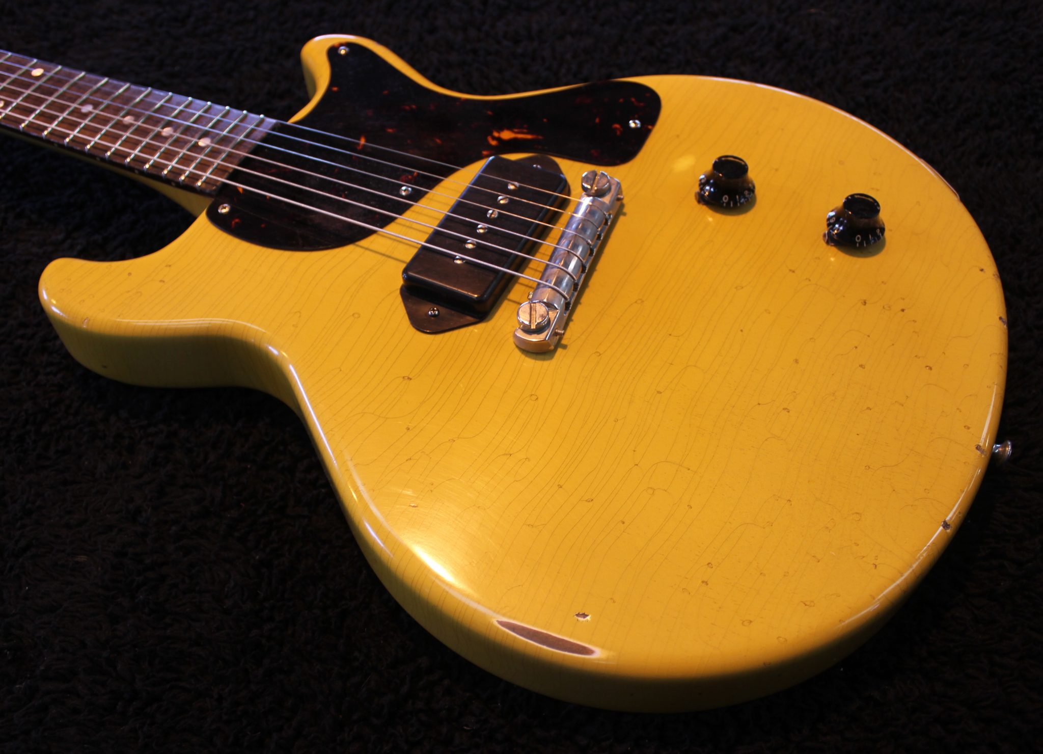 Clear TV Yellow Nitrocellulose Lacquer Aerosol Manchester Guitar Tech